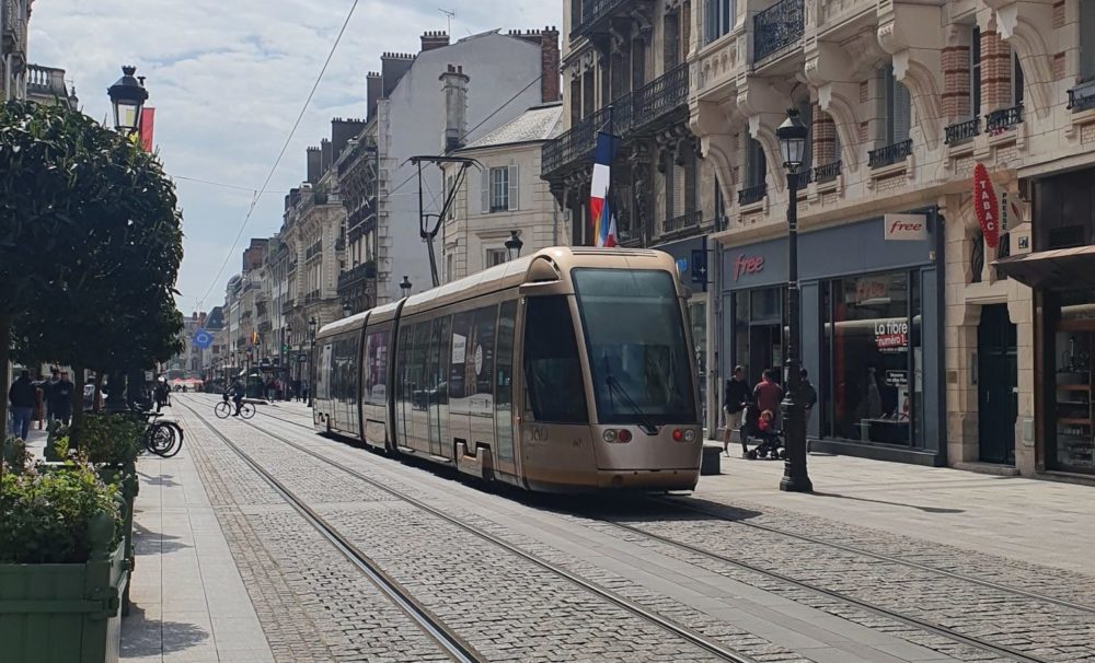 Setting up a data culture within the City of Orléans with Transport Analytics